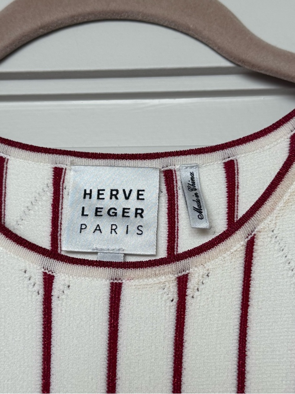 Hervé Léger White & Red Knit Sleeveless Fit & Flare Dress - Picture 3 of 11